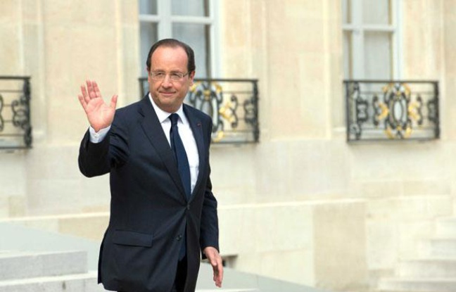 François Hollande à l'Elysée, à Paris, le 16 juillet 2012. François Hollande à l'Elysée, à Paris, le 16 juillet 2012.