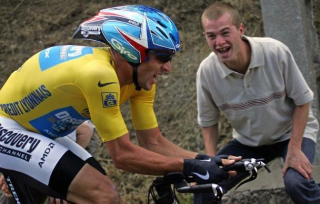 L'avocat français Thibault de Montbrial affirme que Lance Armstrong aurait dû être visé par une perquisition à son hôtel lors du Tour de France 2005 mais que celle-ci a été annulée, les enquêteurs ayant reçu un "feu rouge" de dernière minute, dans un entretien au Journal du dimanche. L'avocat français Thibault de Montbrial affirme que Lance Armstrong aurait dû être visé par une perquisition à son hôtel lors du Tour de France 2005 mais que celle-ci a été annulée, les enquêteurs ayant reçu un "feu rouge" de dernière minute, dans un entretien au Journal du dimanche.