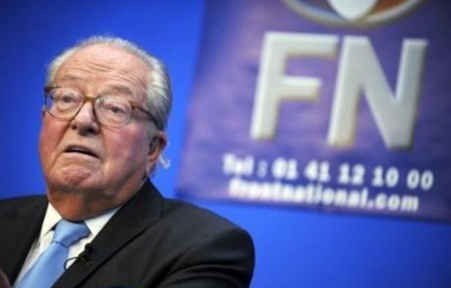 Jean-Marie Le Pen, président du Front national, a dénoncé mercredi une "vaine inflation des ministres et des intitulés", en réaction au remaniement ministériel annoncé la veille. Jean-Marie Le Pen, président du Front national, a dénoncé mercredi une "vaine inflation des ministres et des intitulés", en réaction au remaniement ministériel annoncé la veille.