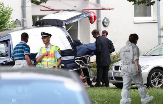 Le preneur d'otages, qui a tué quatre personnes avant de se suicider mercredi à Karlsruhe (sud-ouest de l'Allemagne) était Français, a indiqué à l'AFP un porte-parole de la police allemande. Le preneur d'otages, qui a tué quatre personnes avant de se suicider mercredi à Karlsruhe (sud-ouest de l'Allemagne) était Français, a indiqué à l'AFP un porte-parole de la police allemande.