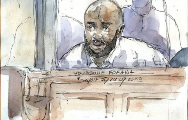 Youssouf Fofana, pendant l'audience du 29 avril 2009, au premier jour du procès du «gang des barbares». Youssouf Fofana, pendant l'audience du 29 avril 2009, au premier jour du procès du «gang des barbares».