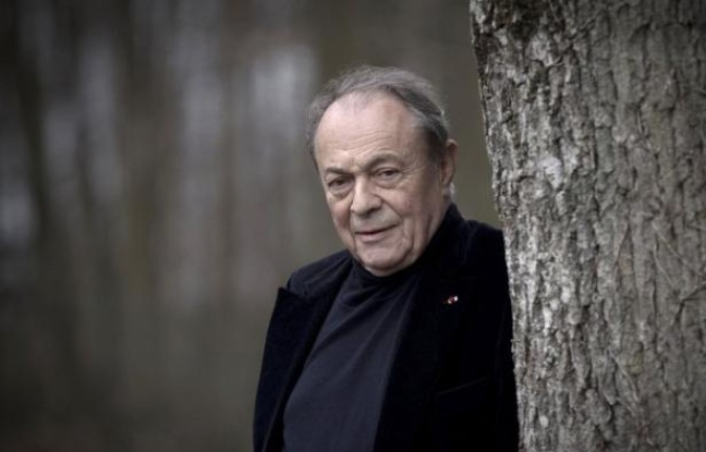 L'ancien Premier ministre socialiste Michel Rocard a affirmé lundi qu'il avait été "le premier à dire" que Dominique Strauss-Kahn était "malade", ajoutant que l'ex-patron du FMI vivait "une histoire assez épouvantable qui le détruit lui-même". L'ancien Premier ministre socialiste Michel Rocard a affirmé lundi qu'il avait été "le premier à dire" que Dominique Strauss-Kahn était "malade", ajoutant que l'ex-patron du FMI vivait "une histoire assez épouvantable qui le détruit lui-même".