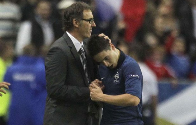 Samir Nasri et Laurent Blanc lors du match face à la Bosnie-Herzégovine, le 12 octobre 2011 au Stade de France. Samir Nasri et Laurent Blanc lors du match face à la Bosnie-Herzégovine, le 12 octobre 2011 au Stade de France.