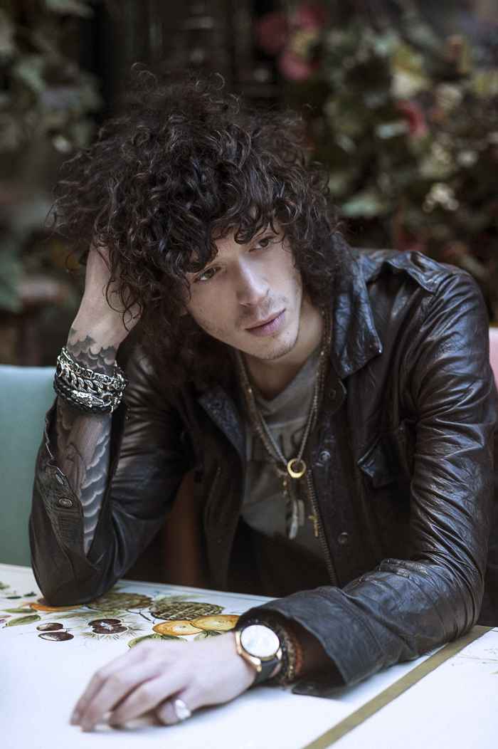 gr ce au buzz de chlo julian perretta est en concert priv ce mardi gr ce au buzz de chlo julian perretta est en concert priv ce mardi