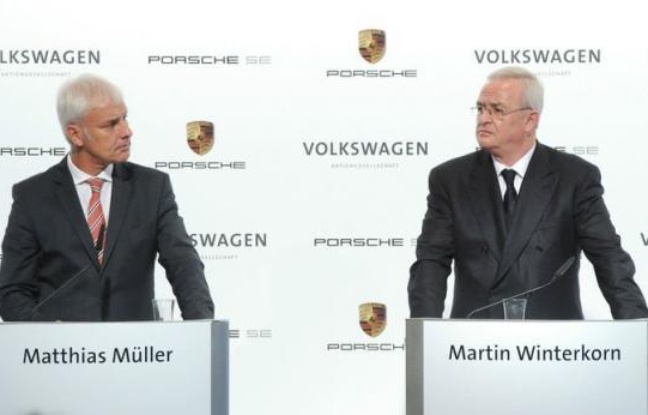 Volkswagen va ajouter une pierre à son édifice et à son ambition de devenir le plus grand constructeur automobile mondial, en finalisant le rachat de Porsche dès le mois d'août, l'aboutissement d'un long processus. Volkswagen va ajouter une pierre à son édifice et à son ambition de devenir le plus grand constructeur automobile mondial, en finalisant le rachat de Porsche dès le mois d'août, l'aboutissement d'un long processus.