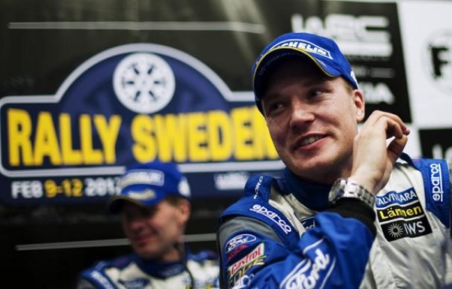 Ford n'a gagné que deux fois cette saison (Suède, Portugal), contre quatre victoires pour Sébastien Loeb, octuple champion du monde et leader logique du championnat, mais le rallye de Nouvelle-Zélande, de vendredi à dimanche dans la région d'Auckland, pourrait permettre au constructeur américain de remonter la pente. Ford n'a gagné que deux fois cette saison (Suède, Portugal), contre quatre victoires pour Sébastien Loeb, octuple champion du monde et leader logique du championnat, mais le rallye de Nouvelle-Zélande, de vendredi à dimanche dans la région d'Auckland, pourrait permettre au constructeur américain de remonter la pente.