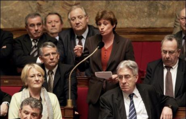 Annick Lepetit, député PS de Paris, a souligné jeudi que la politique menée par Nicolas Sarkozy constituait non pas une "rupture" comme annoncé, "mais une accélération des mesures favorables aux plus nantis sans s'occuper de la majorité des Français". Annick Lepetit, député PS de Paris, a souligné jeudi que la politique menée par Nicolas Sarkozy constituait non pas une "rupture" comme annoncé, "mais une accélération des mesures favorables aux plus nantis sans s'occuper de la majorité des Français".