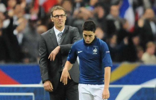 Samir Nasri et Laurent Blanc lors du match face à la Bosnie-Herzégovine, le 12 octobre 2011 au Stade de France. Samir Nasri et Laurent Blanc lors du match face à la Bosnie-Herzégovine, le 12 octobre 2011 au Stade de France.