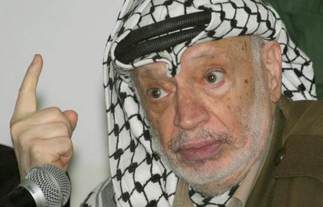 Le président palestinien, Yasser Arafat, le 14 juillet 2004, à Ramallah. Le président palestinien, Yasser Arafat, le 14 juillet 2004, à Ramallah.
