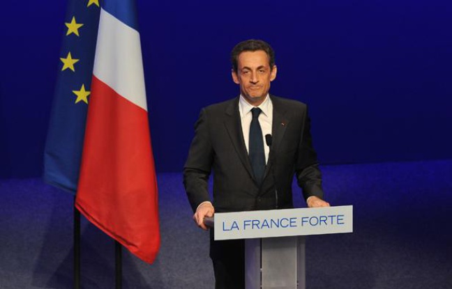 Nicolas Sarkozy fait un discours à la Mutualité après avoir perdu l'élection présidentielle face à François Hollande. Nicolas Sarkozy fait un discours à la Mutualité après avoir perdu l'élection présidentielle face à François Hollande.