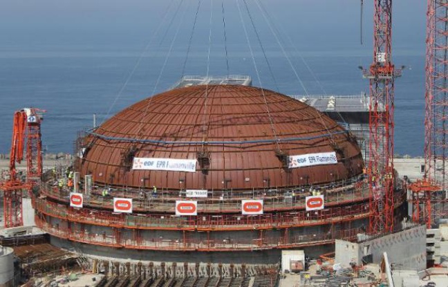 L'un des deux réacteurs de la centrale nucléaire de Flamanville (Manche). L'un des deux réacteurs de la centrale nucléaire de Flamanville (Manche).