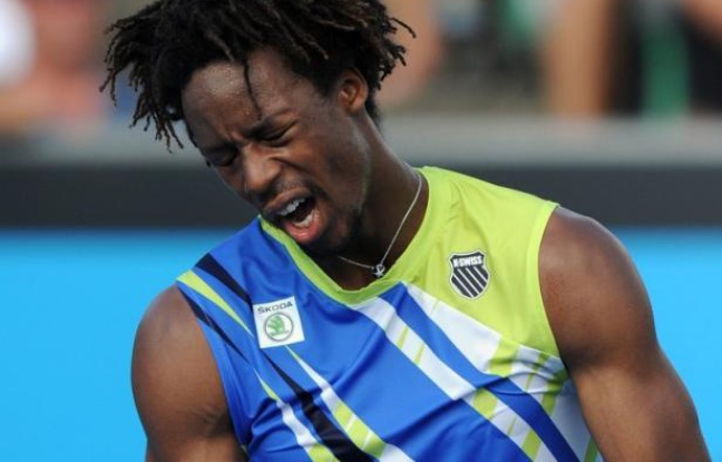 Gaël Monfils, "insuffisamment remis de sa blessure au genou droit", a déclaré forfait pour les jeux Olympiques de Londres, a annoncé vendredi la Fédération française de tennis (FFT) dans un communiqué. Gaël Monfils, "insuffisamment remis de sa blessure au genou droit", a déclaré forfait pour les jeux Olympiques de Londres, a annoncé vendredi la Fédération française de tennis (FFT) dans un communiqué.