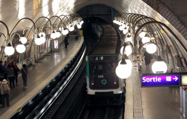 La station Cité, dans le métro parisien, en mars 2012. La station Cité, dans le métro parisien, en mars 2012.