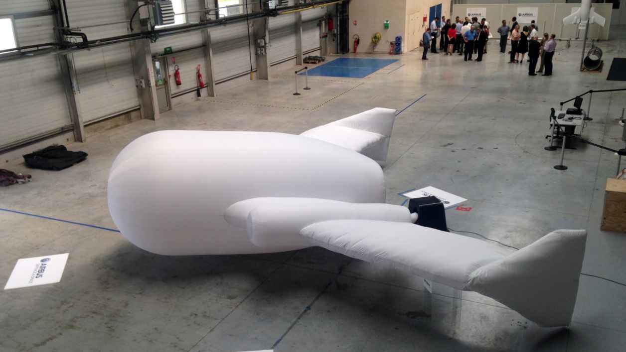 http://img.20mn.fr/qbX26IXmQg2amgPzReWFkA/2048x1536-fit_adeline-modele-fusee-reutilisable-prototype-airbus-compte-bien-repond-americain-space-x.jpg