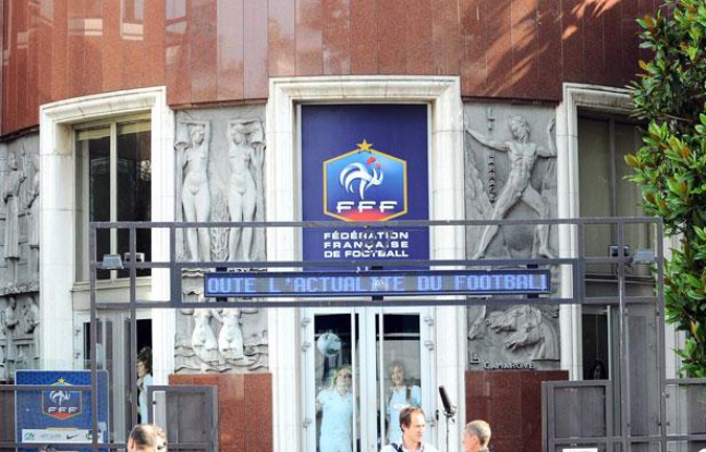 Le siège de la FFF, le 27 juillet 2012, jour du Conseil de discipline de Jérémy Ménez, Hatem Ben Arfa, Samir Nasri et Yann M'Vila. Le siège de la FFF, le 27 juillet 2012, jour du Conseil de discipline de Jérémy Ménez, Hatem Ben Arfa, Samir Nasri et Yann M'Vila.