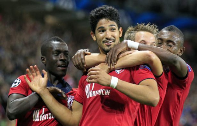 Les joueurs de Lille, lors de leur victoire contre Copenhague en tour préliminaire de Ligue des champions, le 29 août 2012 à Lille. Les joueurs de Lille, lors de leur victoire contre Copenhague en tour préliminaire de Ligue des champions, le 29 août 2012 à Lille.