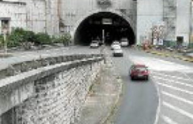 Le tunnel sera fermé du 5 novembre prochain au 5 août 2013. Le tunnel sera fermé du 5 novembre prochain au 5 août 2013.