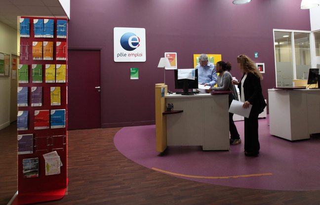Le 28 juillet 2015, une agence Pôle emploi à Paris. Le 28 juillet 2015, une agence Pôle emploi à Paris.