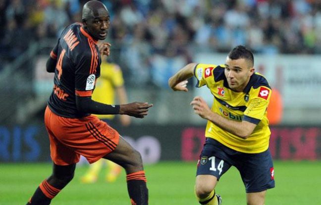 Marvin Martin sous le maillot sochalien face à Marseille au stade Bonnal, le 20 mai 2012. Marvin Martin sous le maillot sochalien face à Marseille au stade Bonnal, le 20 mai 2012.