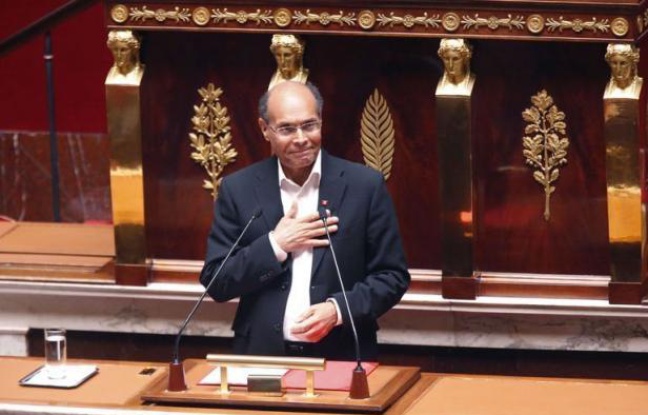 Le président tunisien Moncef Marzouki a défendu son alliance avec le parti islamiste Ennahda lors d'un discours prononcé mercredi devant l'Assemblée nationale française, un honneur que n'avait reçu aucun dirigeant étranger depuis 2006. Le président tunisien Moncef Marzouki a défendu son alliance avec le parti islamiste Ennahda lors d'un discours prononcé mercredi devant l'Assemblée nationale française, un honneur que n'avait reçu aucun dirigeant étranger depuis 2006.
