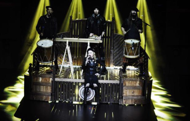 Madonna jeudi 26 juillet à l'Olympia. Madonna jeudi 26 juillet à l'Olympia.