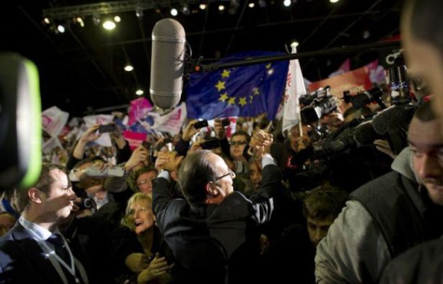 Le choix du Bourget pour le premier grand meeting de François Hollande a inspiré la presse, qui estime lundi que la campagne du candidat PS à l'Elysée a plutôt réussi son "décollage". Le choix du Bourget pour le premier grand meeting de François Hollande a inspiré la presse, qui estime lundi que la campagne du candidat PS à l'Elysée a plutôt réussi son "décollage".