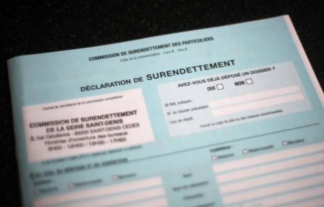 Le nombre de dossiers déposés en avril auprès des commissions de surendettement est en baisse de 3,7% par rapport à la même période de 2011, selon des chiffres publiés par la Banque de France sur son site, soit le sixième mois consécutif de repli. Le nombre de dossiers déposés en avril auprès des commissions de surendettement est en baisse de 3,7% par rapport à la même période de 2011, selon des chiffres publiés par la Banque de France sur son site, soit le sixième mois consécutif de repli.