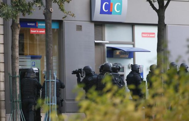 Prise d'otages dans une banque CIC de Paris le 18 octobre 2013. Prise d'otages dans une banque CIC de Paris le 18 octobre 2013.