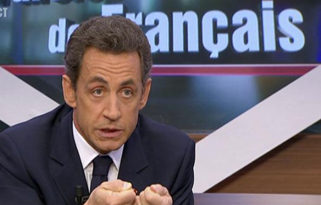Le Président Nicolas Sarkozy lors de son intervention sur TF1 à «Paroles de Français» le lundi 25 janvier 2010. Le Président Nicolas Sarkozy lors de son intervention sur TF1 à «Paroles de Français» le lundi 25 janvier 2010.