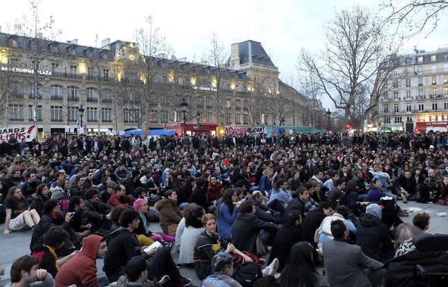 Mouvement «Nuit debout» place de la République. Mouvement «Nuit debout» place de la République.