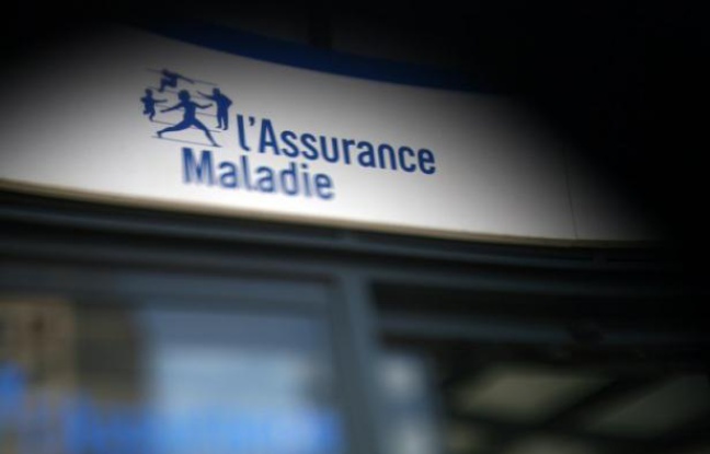 Le déficit de la Sécurité sociale se réduit moins vite que prévu en 2012, en raison de la crise, ce qui va contraindre le gouvernement à prendre des mesures nouvelles, selon une mise à jour des comptes prévisionnels présentée jeudi au gouvernement par la Commission des Comptes de la Sécurité Sociale (CCSS). Le déficit de la Sécurité sociale se réduit moins vite que prévu en 2012, en raison de la crise, ce qui va contraindre le gouvernement à prendre des mesures nouvelles, selon une mise à jour des comptes prévisionnels présentée jeudi au gouvernement par la Commission des Comptes de la Sécurité Sociale (CCSS).