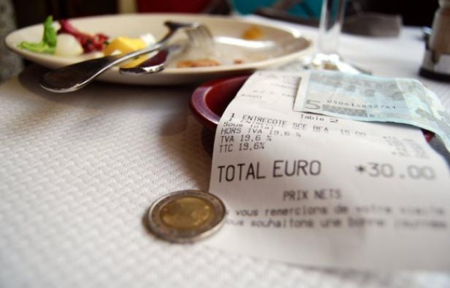 Les travaux dans les logements pour les particuliers, la restauration et les services à domicile seraient visés. Les deux premières mesures rapporteraient 1,5 milliard d'euros avec une TVA à 7% et 3 milliards d'euros avec une taxe à 9%. Les travaux dans les logements pour les particuliers, la restauration et les services à domicile seraient visés. Les deux premières mesures rapporteraient 1,5 milliard d'euros avec une TVA à 7% et 3 milliards d'euros avec une taxe à 9%.
