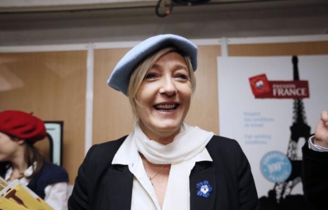 L'argent public doit servir à acheter des produits français et il faut "taper du poing sur la table" pour que l'UE "nous autorise à développer et à faire la promotion du +made in France+", a déclaré samedi la présidente du Front national, Marine Le Pen. L'argent public doit servir à acheter des produits français et il faut "taper du poing sur la table" pour que l'UE "nous autorise à développer et à faire la promotion du +made in France+", a déclaré samedi la présidente du Front national, Marine Le Pen.