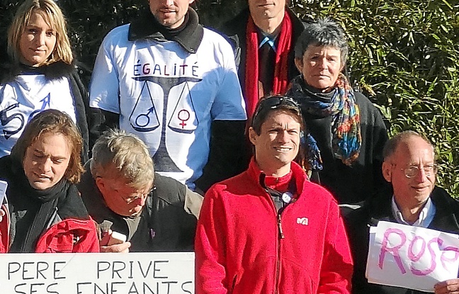 Nicolas Moreno (au centre) avait été soutenu le 22 janvier à Grenoble par SVP Papa. Nicolas Moreno (au centre) avait été soutenu le 22 janvier à Grenoble par SVP Papa.