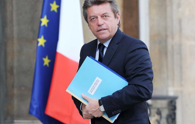 Alain Joyandet arrive à l'Elysée, le 24 mars 2010. Alain Joyandet arrive à l'Elysée, le 24 mars 2010.