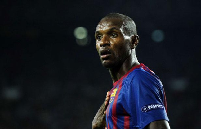 Le défenseur français du FC Barcelone Eric Abidal, le 13 septembre 2011, contre le Milan AC en Ligue des Champions au Camp Nou. Le défenseur français du FC Barcelone Eric Abidal, le 13 septembre 2011, contre le Milan AC en Ligue des Champions au Camp Nou.