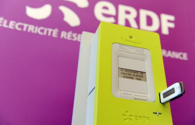 Le compteur d'électricité "intelligent", qui doit être installé en France à partir de 2012, ne permet pas sous sa forme actuelle de réaliser des économies d'énergie au bénéfice du consommateur, et les modifications à apporter risquent encore d'alourdir sa facture déjà élevée. Le compteur d'électricité "intelligent", qui doit être installé en France à partir de 2012, ne permet pas sous sa forme actuelle de réaliser des économies d'énergie au bénéfice du consommateur, et les modifications à apporter risquent encore d'alourdir sa facture déjà élevée.