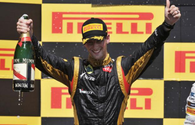 Le pilote français Romain Grosjean a terminé avec sa Lotus deuxième du Grand Prix du Canada le 11 juin 2012. Le pilote français Romain Grosjean a terminé avec sa Lotus deuxième du Grand Prix du Canada le 11 juin 2012.