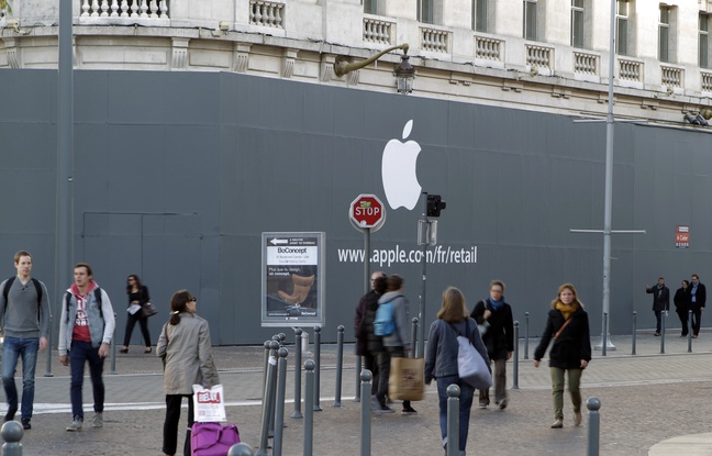 Apple affiche enfin son logo sur le chantier du futur Apple store à Lille. Apple affiche enfin son logo sur le chantier du futur Apple store à Lille.
