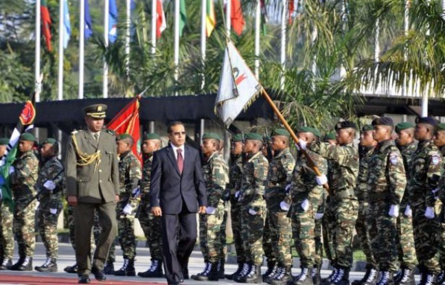 Le Timor oriental a fêté dimanche dix ans d'indépendance, qui ont permis à ce confetti d'Asie du Sud-Est meurtri par des décennies de conflits d'accéder à une "maturité" de bon augure, selon son tout nouveau président, tandis que les Casques bleus s'en vont à la fin de l'année Le Timor oriental a fêté dimanche dix ans d'indépendance, qui ont permis à ce confetti d'Asie du Sud-Est meurtri par des décennies de conflits d'accéder à une "maturité" de bon augure, selon son tout nouveau président, tandis que les Casques bleus s'en vont à la fin de l'année