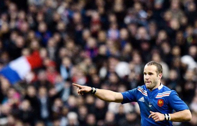 Le joueur du XV de France, Frédéric Michalak, lors de la victoire des Bleus au Stade de France, le 10 novembre 2012 contre l'Australie. Le joueur du XV de France, Frédéric Michalak, lors de la victoire des Bleus au Stade de France, le 10 novembre 2012 contre l'Australie.