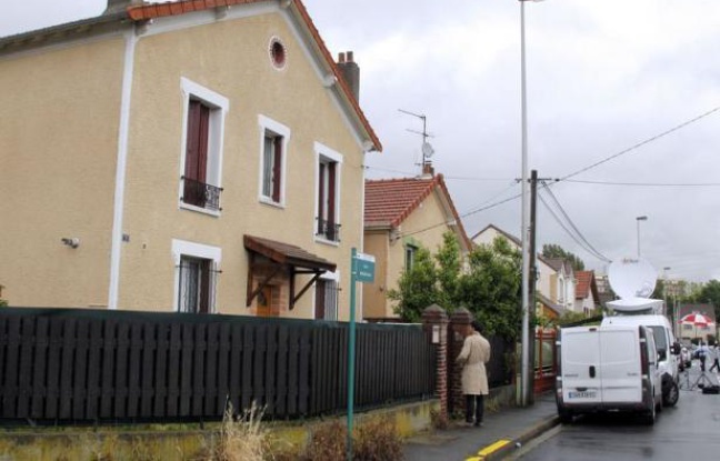 Joyce, la fillette de 9 ans, disparue vendredi soir à Aulnay-sous-Bois, a été ramenée chez elle samedi peu avant 14H00 par la mère d'une camarade, a constaté un journaliste l'AFPTV. Joyce, la fillette de 9 ans, disparue vendredi soir à Aulnay-sous-Bois, a été ramenée chez elle samedi peu avant 14H00 par la mère d'une camarade, a constaté un journaliste l'AFPTV.