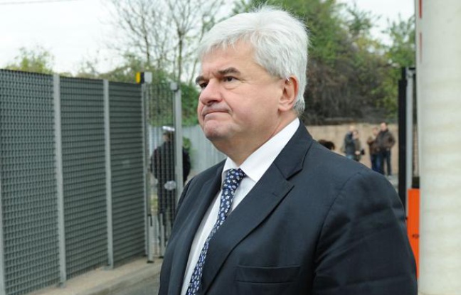Eric Raoult. maire UMP du Raincy. Eric Raoult. maire UMP du Raincy.