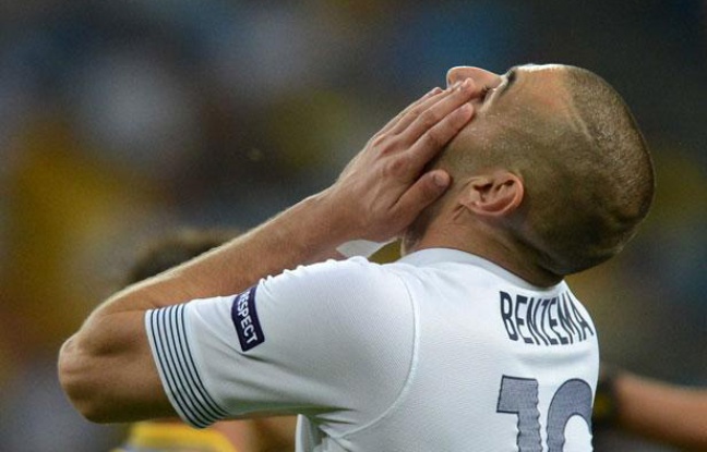 Karim Benzema face à l'Espagne, le 23 juin 2012 Karim Benzema face à l'Espagne, le 23 juin 2012
