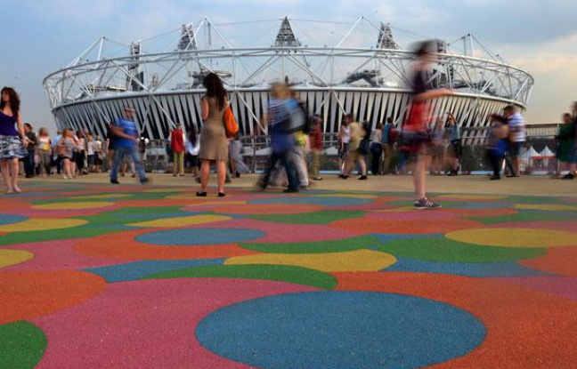 Le Stade Olympique de Londres, qui accueillera la cérémonie d'ouverture des JO le 27 juillet 2012. Le Stade Olympique de Londres, qui accueillera la cérémonie d'ouverture des JO le 27 juillet 2012.
