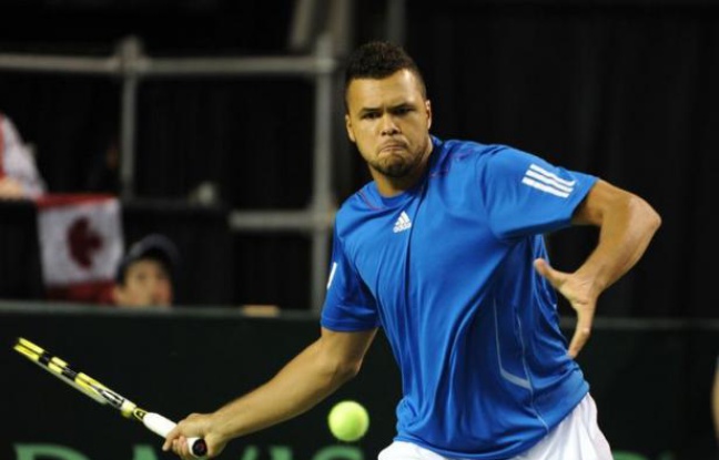 Jo-Wilfried Tsonga a dominé dans un match à sens unique le Canadien Vasek Pospisil pour offrir à la France un bon départ au 1er tour du Groupe mondial de Coupe Davis, vendredi à Vancouver. Jo-Wilfried Tsonga a dominé dans un match à sens unique le Canadien Vasek Pospisil pour offrir à la France un bon départ au 1er tour du Groupe mondial de Coupe Davis, vendredi à Vancouver.