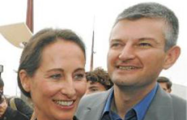 L'une des dernières photos, en 2007 à l'université du PS à La Rochelle, où Royal et Farloni apparaissent ensemble. L'une des dernières photos, en 2007 à l'université du PS à La Rochelle, où Royal et Farloni apparaissent ensemble.