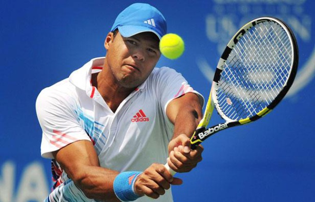 Jo-Wilfried Tsonga au tournoi de Toronto, le 8 août 2012. Jo-Wilfried Tsonga au tournoi de Toronto, le 8 août 2012.