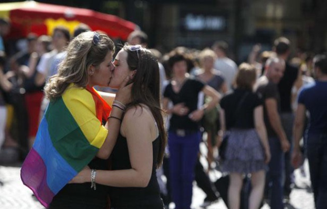 Gay Pride à Paris, le 25 juin 2011 Gay Pride à Paris, le 25 juin 2011