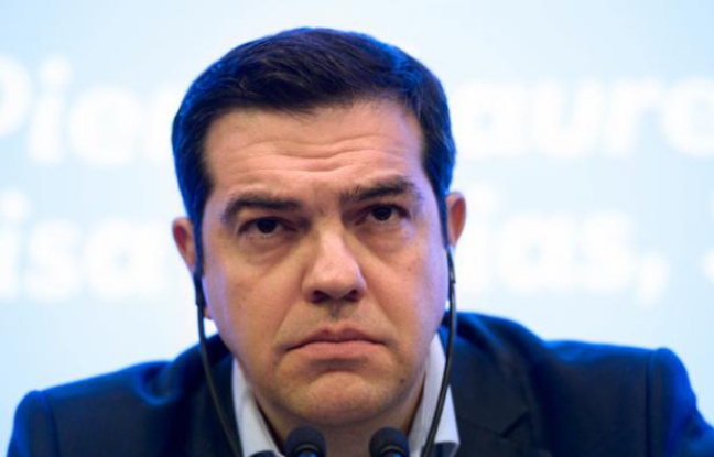 Le Premier ministre grec Alexis Tsipras lors d'une conférence de presse, le 11 mars 2016 à Paris Le Premier ministre grec Alexis Tsipras lors d'une conférence de presse, le 11 mars 2016 à Paris